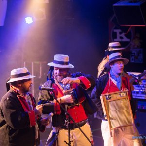 3_Hamburger_Wellenbrecher_Knust_2018_143_