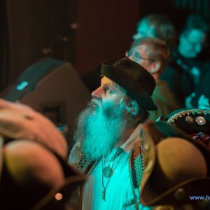 3_Hamburger_Wellenbrecher_Knust_2018_26_