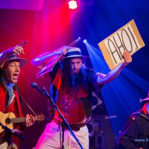 3_Hamburger_Wellenbrecher_Knust_2018_311_