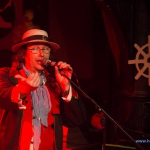 3_Hamburger_Wellenbrecher_Knust_2018_352_