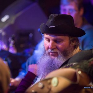 3_Hamburger_Wellenbrecher_Knust_2018_36_