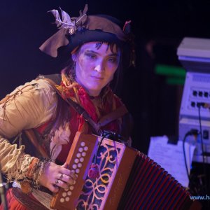 3_Hamburger_Wellenbrecher_Knust_2018_456_