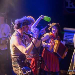 3_Hamburger_Wellenbrecher_Knust_2018_462_