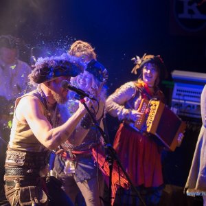 3_Hamburger_Wellenbrecher_Knust_2018_463_
