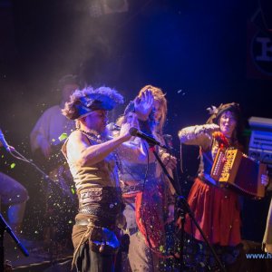 3_Hamburger_Wellenbrecher_Knust_2018_464_