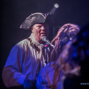 3_Hamburger_Wellenbrecher_Knust_2018_486_