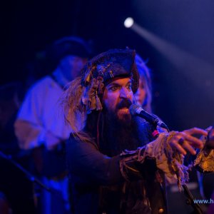 3_Hamburger_Wellenbrecher_Knust_2018_513_