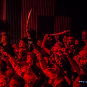 3_Hamburger_Wellenbrecher_Knust_2018_526_