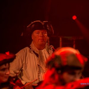 3_Hamburger_Wellenbrecher_Knust_2018_542_