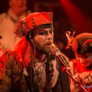 3_Hamburger_Wellenbrecher_Knust_2018_558_