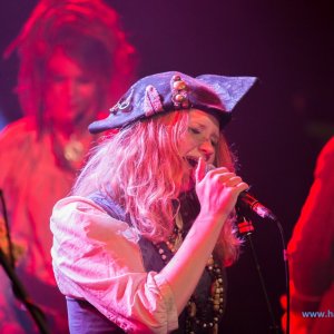 3_Hamburger_Wellenbrecher_Knust_2018_566_