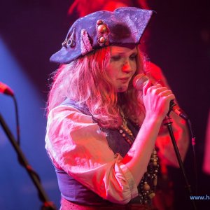 3_Hamburger_Wellenbrecher_Knust_2018_571_