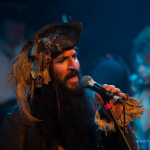 3_Hamburger_Wellenbrecher_Knust_2018_593_
