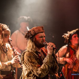 3_Hamburger_Wellenbrecher_Knust_2018_775_