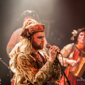 3_Hamburger_Wellenbrecher_Knust_2018_784_
