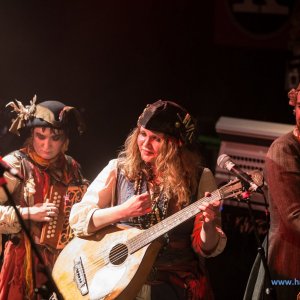 3_Hamburger_Wellenbrecher_Knust_2018_789_