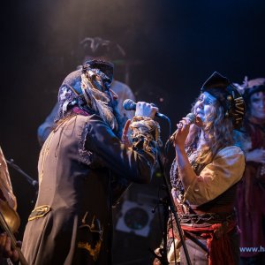 3_Hamburger_Wellenbrecher_Knust_2018_825_