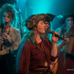 3_Hamburger_Wellenbrecher_Knust_2018_831_