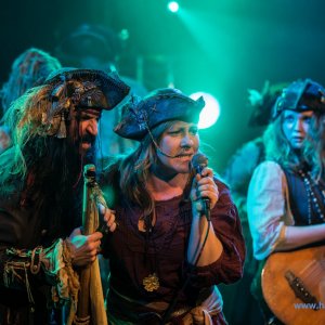 3_Hamburger_Wellenbrecher_Knust_2018_850_