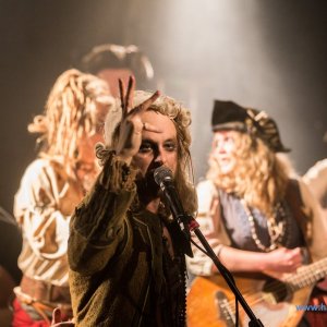 3_Hamburger_Wellenbrecher_Knust_2018_915_