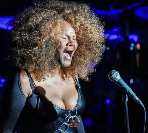 Ana-Popovic-–-Dance-To-The-Rhythm-Tour-im-Riders-2203-22-03-2026-1381