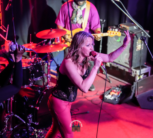 Ana-Popovic-–-Dance-To-The-Rhythm-Tour-im-Riders-2203-22-03-2026-2073