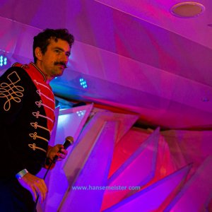 Autumn-Moon-Festival-Freitag-Monsieur-Pompiers-Travelling-Freakshow-2019-588