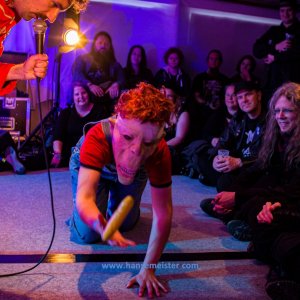 Autumn-Moon-Festival-Freitag-Monsieur-Pompiers-Travelling-Freakshow-2019-598