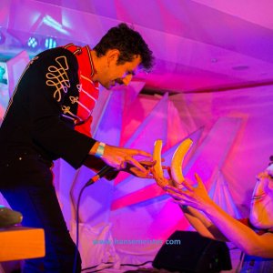 Autumn-Moon-Festival-Freitag-Monsieur-Pompiers-Travelling-Freakshow-2019-642