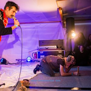 Autumn-Moon-Festival-Freitag-Monsieur-Pompiers-Travelling-Freakshow-2019-857