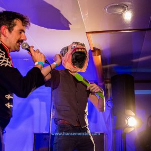 Autumn-Moon-Festival-Freitag-Monsieur-Pompiers-Travelling-Freakshow-2019-908