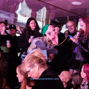 Autumn-Moon-Festival-Freitag-Monsieur-Pompiers-Travelling-Freakshow-2019-919