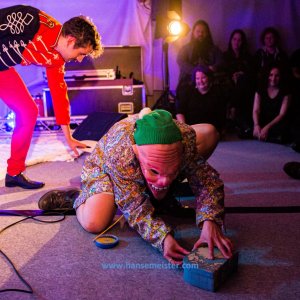 Autumn-Moon-Festival-Freitag-Monsieur-Pompiers-Travelling-Freakshow-2019-938