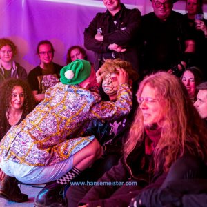Autumn-Moon-Festival-Freitag-Monsieur-Pompiers-Travelling-Freakshow-2019-947