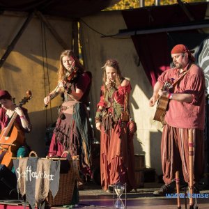 AUTUMN-MOON_Hameln_2017-293