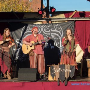 AUTUMN-MOON_Hameln_2017-317
