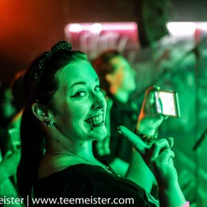 The_Toten_Crackhuren_im_Kofferraum_057