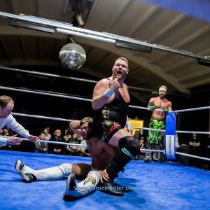 EWP-Christmas-Wrestling-Freitag-2019-630