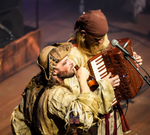 Faun-Pettersson-Fredriksson-Ye-Banished-Privateers-Tour-HEX-EU-und-UK-Tour-2025-Hamburg-240