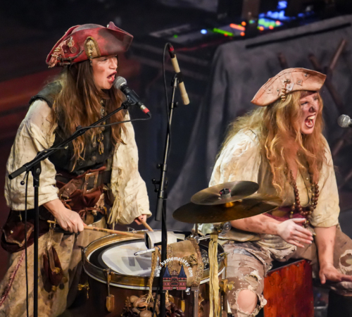 Faun-Pettersson-Fredriksson-Ye-Banished-Privateers-Tour-HEX-EU-und-UK-Tour-2025-Hamburg-475