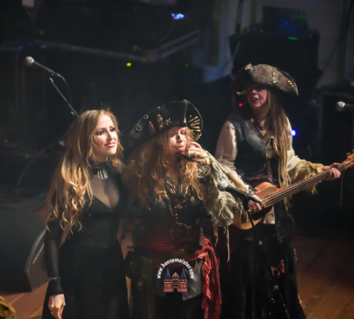 Faun-Pettersson-Fredriksson-Ye-Banished-Privateers-Tour-HEX-EU-und-UK-Tour-2025-Hamburg-723