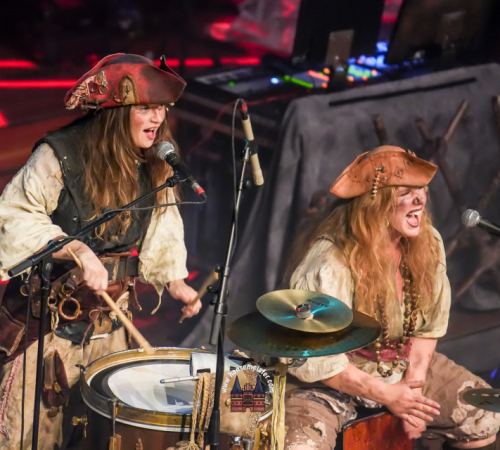 Faun-Pettersson-Fredriksson-Ye-Banished-Privateers-Tour-HEX-EU-und-UK-Tour-2025-Hamburg-832