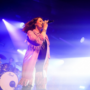 Floor-Jansen-Supp-Anneke-Van-Giersbergen-2023-418