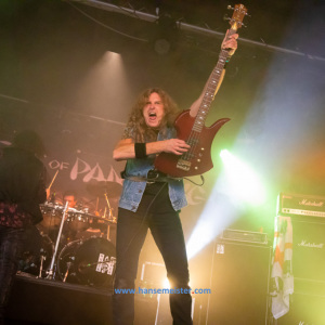 headbangers-michael-meister-samstag-2022-Tygers-of-Pan-Tang-135