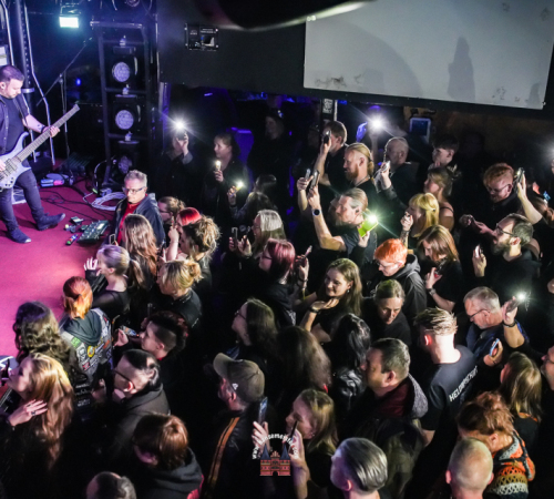 Heldmaschine-Support-Delva-im-Riders-Cafe-am-26-03-2026-350