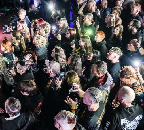Heldmaschine-Support-Delva-im-Riders-Cafe-am-26-03-2026-376