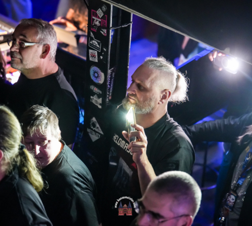 Heldmaschine-Support-Delva-im-Riders-Cafe-am-26-03-2026-393