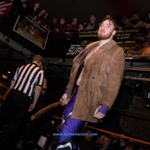 IPW_Christmas_Confused_2018-114