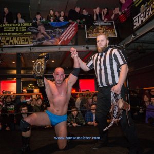 IPW_Christmas_Confused_2018-1255