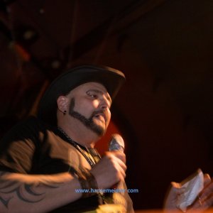 IPW_Christmas_Confused_2018-1282